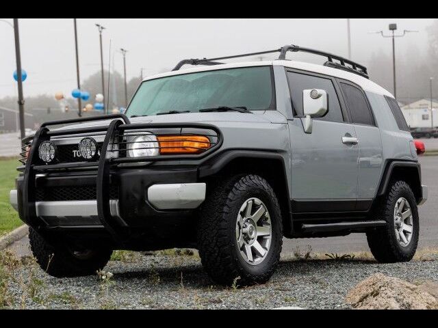 2014 Toyota FJ Cruiser Base