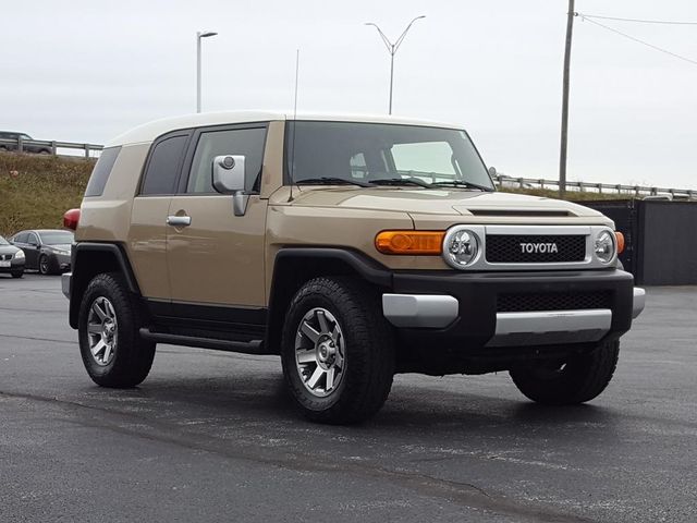 2014 Toyota FJ Cruiser Base