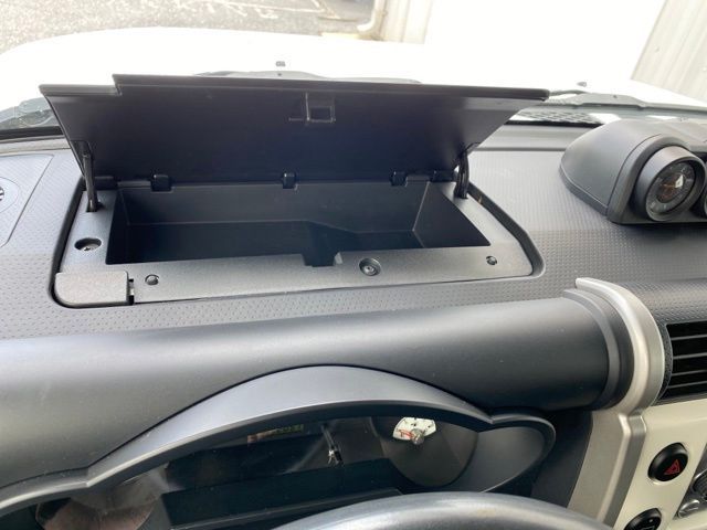 2014 Toyota FJ Cruiser Base