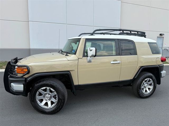 2014 Toyota FJ Cruiser Base