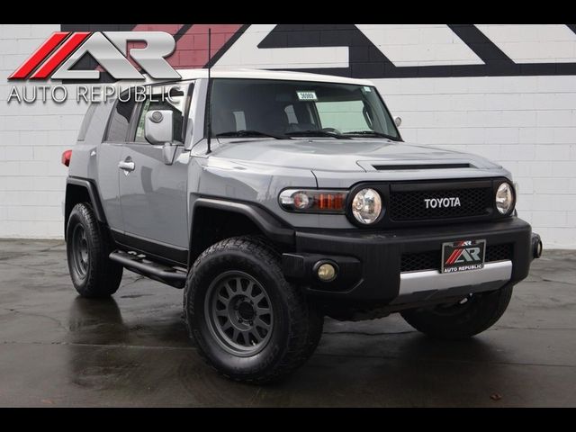 2014 Toyota FJ Cruiser Base