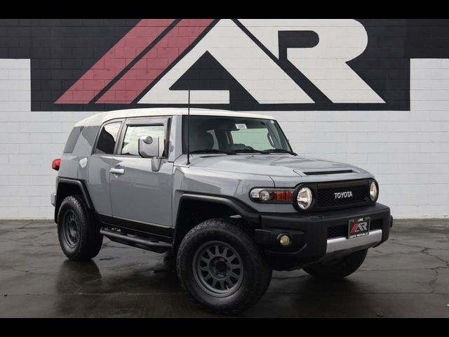 2014 Toyota FJ Cruiser Base