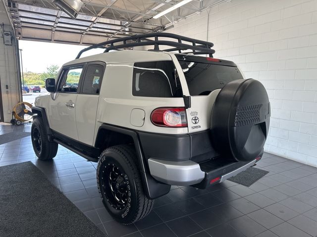 2014 Toyota FJ Cruiser Base