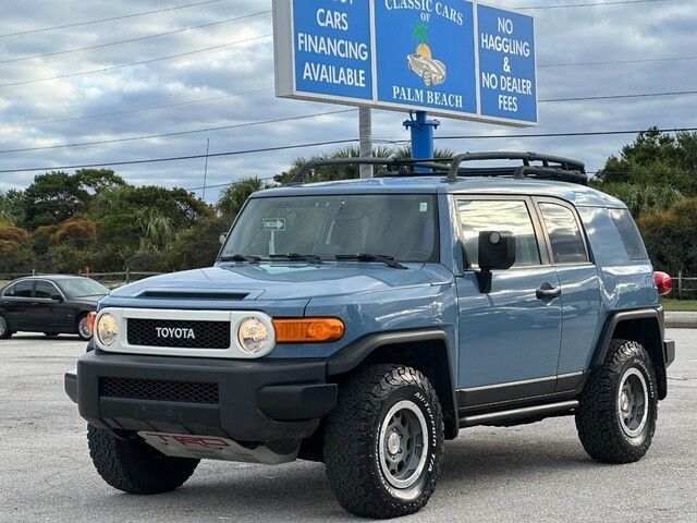 2014 Toyota FJ Cruiser Base