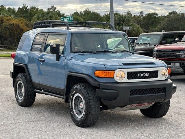 2014 Toyota FJ Cruiser Base