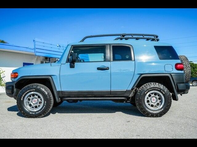 2014 Toyota FJ Cruiser Base