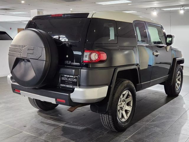 2014 Toyota FJ Cruiser 