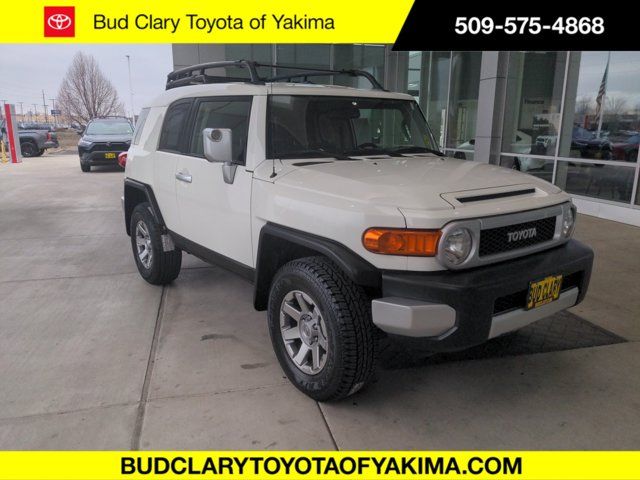 2014 Toyota FJ Cruiser Base