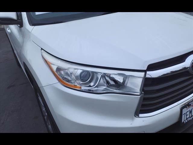 2014 Toyota Highlander LE