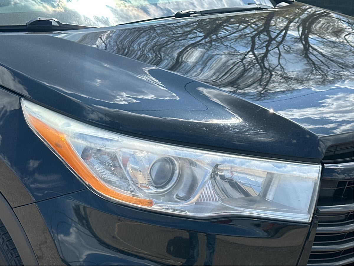 Vehicle image 22 of 37