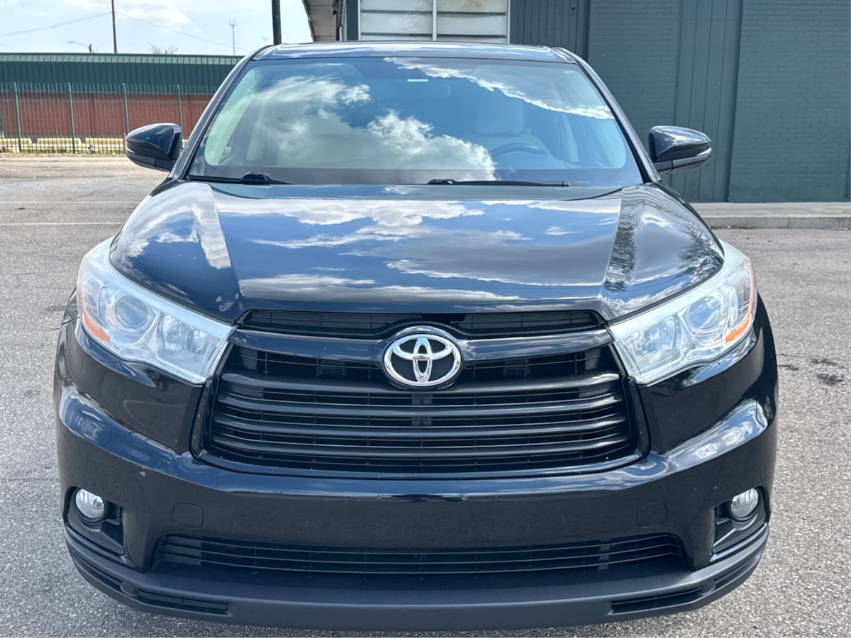 Vehicle image 9 of 37