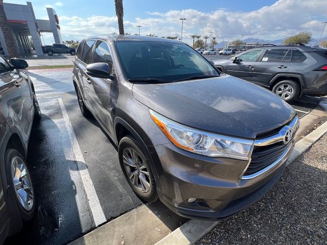 2014 Toyota Highlander LE