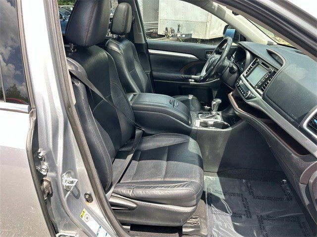 2014 Toyota Highlander XLE