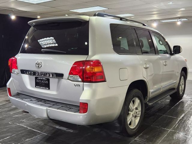 2014 Toyota Land Cruiser Base