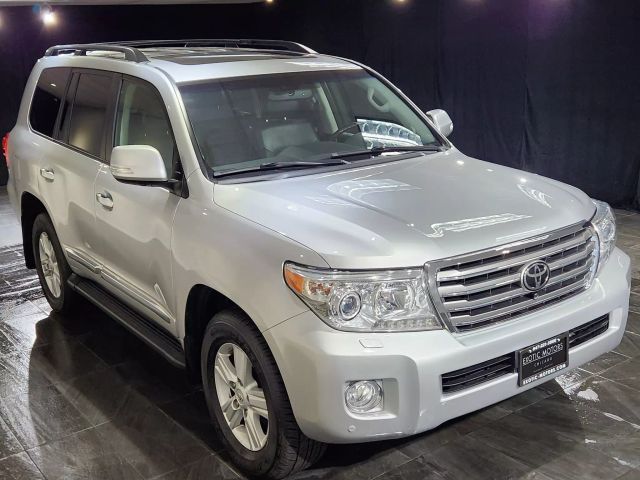 2014 Toyota Land Cruiser Base