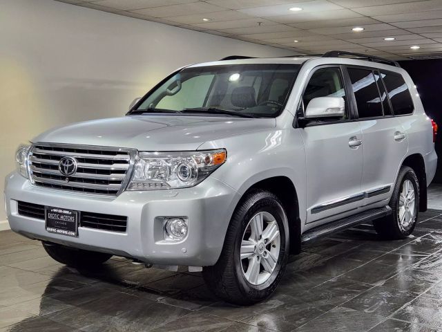 2014 Toyota Land Cruiser Base