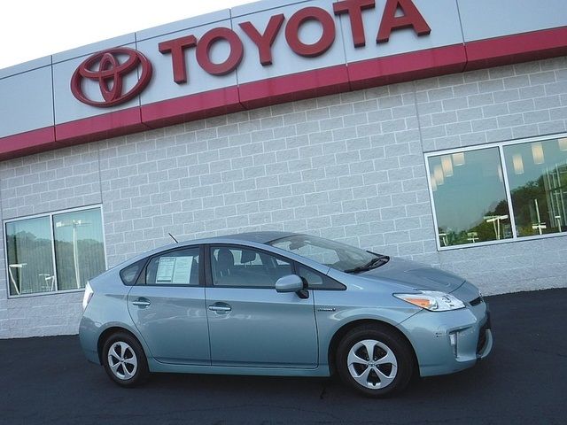 2014 Toyota Prius Five