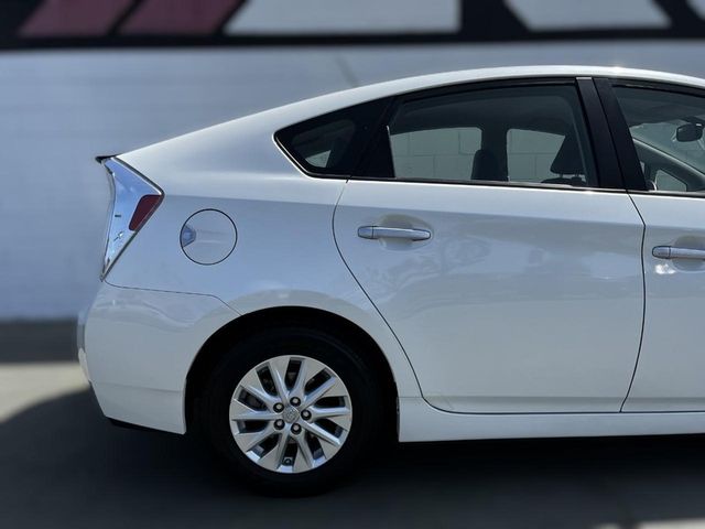 2014 Toyota Prius Plug-in Base