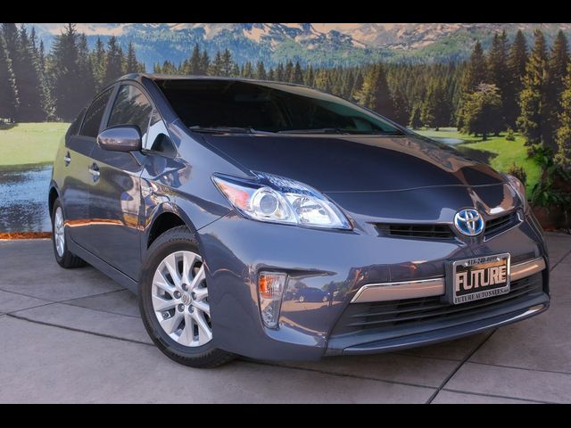 2014 Toyota Prius Plug-in Base