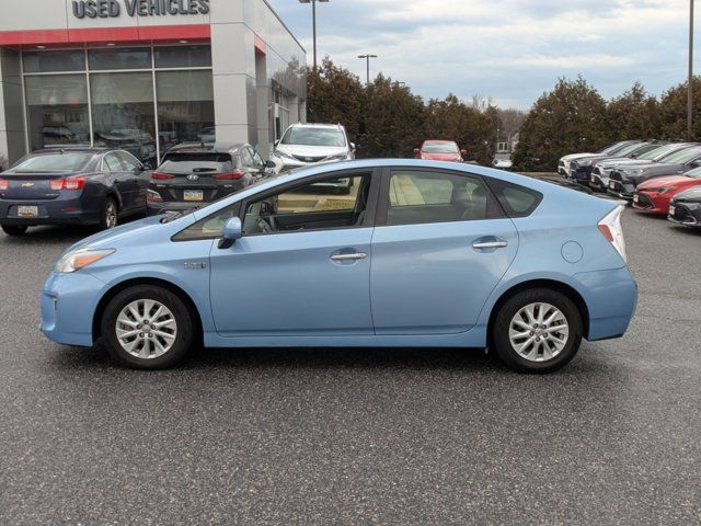 2014 Toyota Prius Plug-in Base
