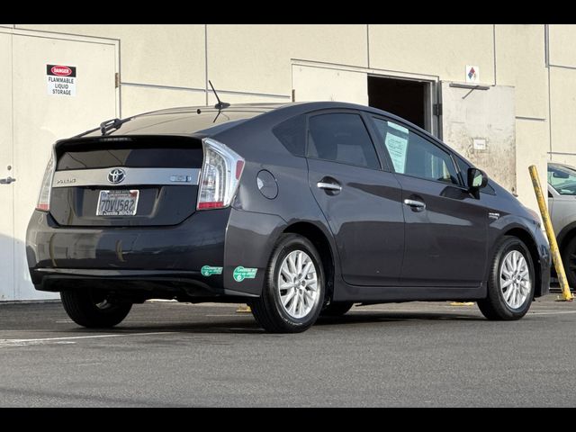 2014 Toyota Prius Plug-in Base