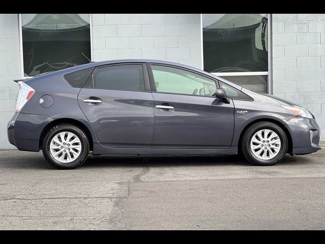 2014 Toyota Prius Plug-in Base