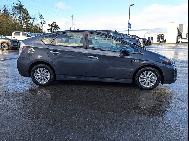 2014 Toyota Prius Plug-in Hybrid 