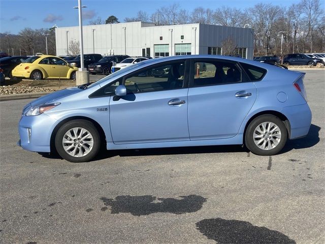 2014 Toyota Prius Plug-in Base