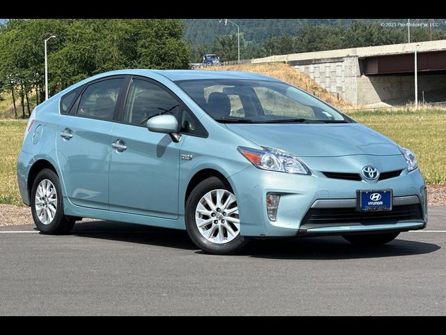 2014 Toyota Prius Plug-in Base