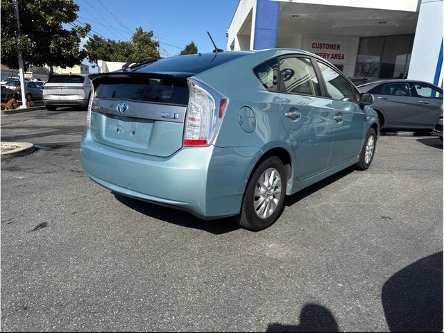 2014 Toyota Prius Plug-in Hybrid 