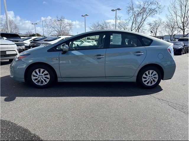 2014 Toyota Prius Plug-in Hybrid 