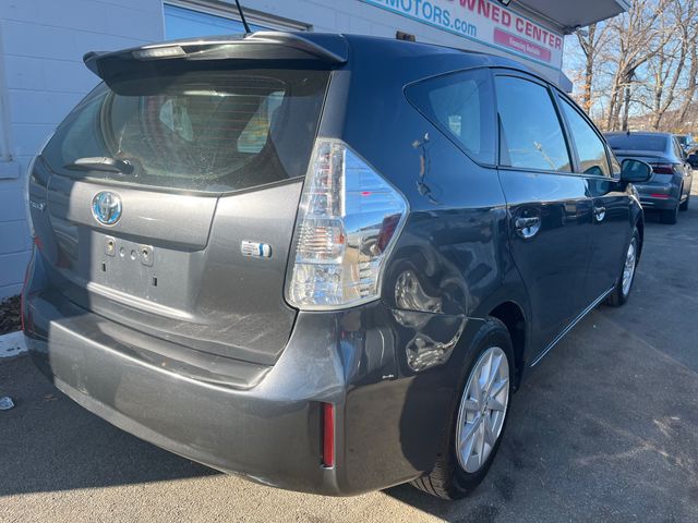 2014 Toyota Prius v Two