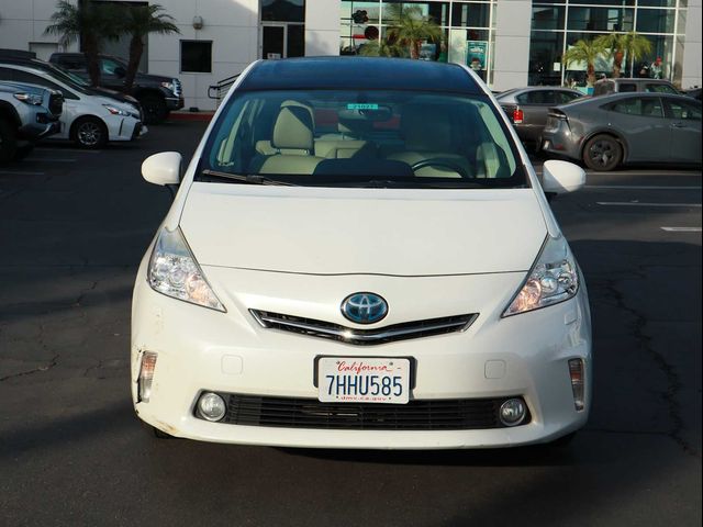 2014 Toyota Prius v Five