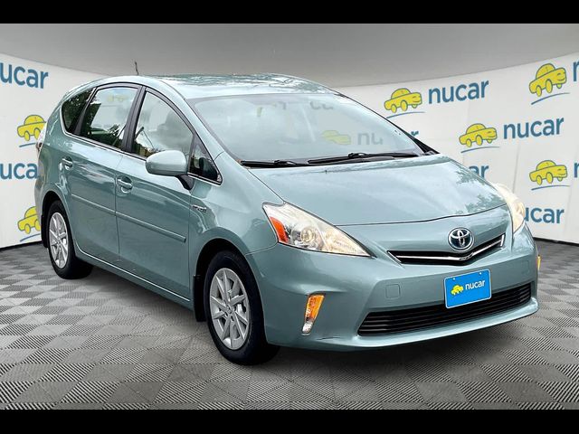 2014 Toyota Prius v Two