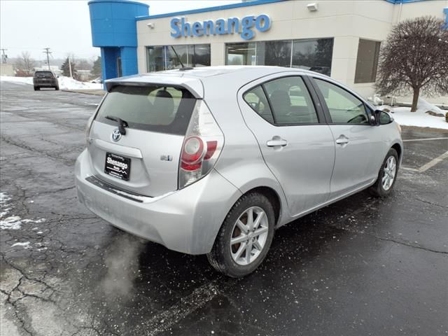 2014 Toyota Prius c Four