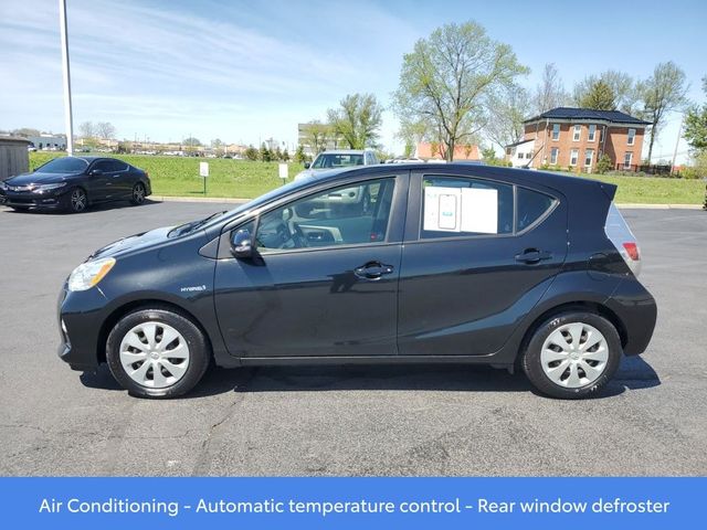 2014 Toyota Prius c Four