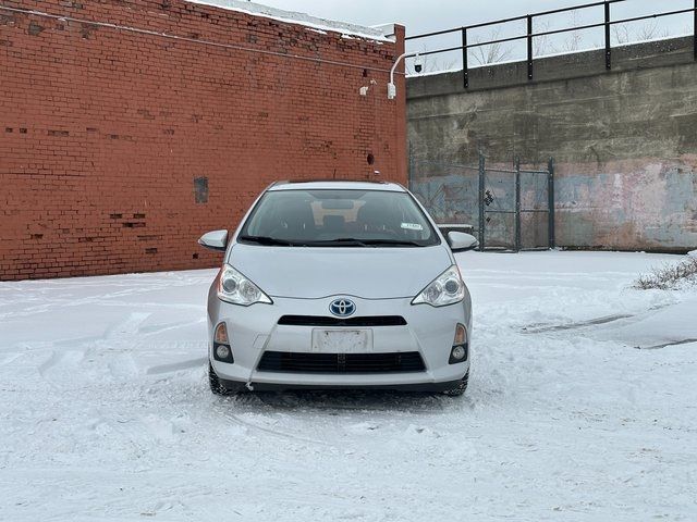 2014 Toyota Prius c Four