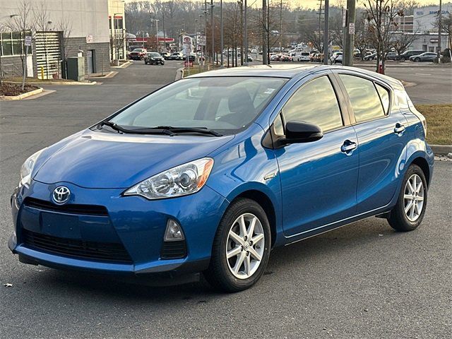 2014 Toyota Prius c Three