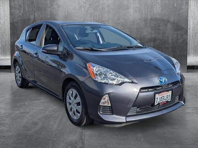 2014 Toyota Prius c Three