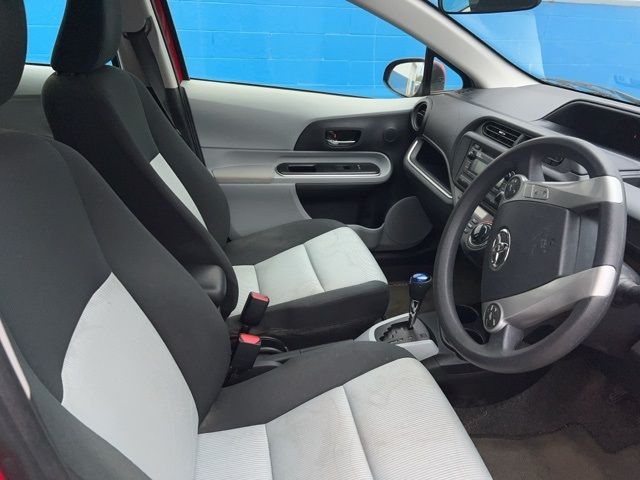 2014 Toyota Prius c 
