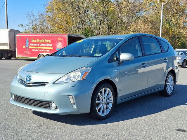 2014 Toyota Prius v Five