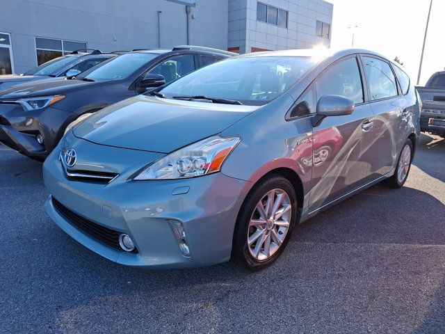 2014 Toyota Prius v Five