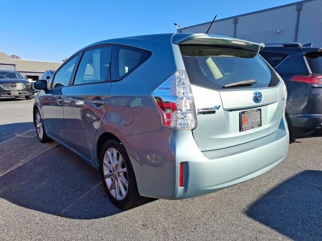 2014 Toyota Prius v Five