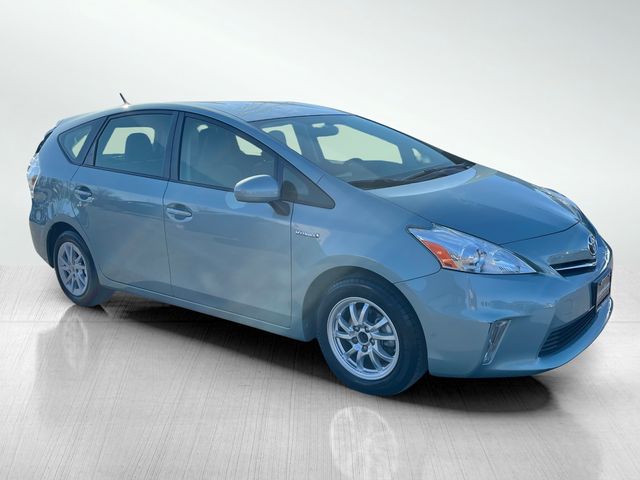 2014 Toyota Prius v Three