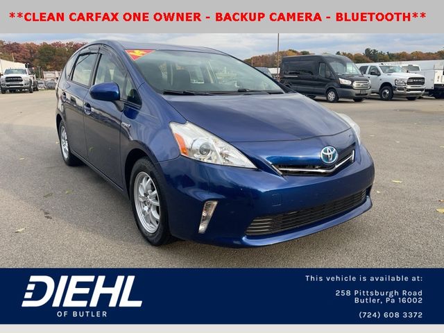 2014 Toyota Prius v Two