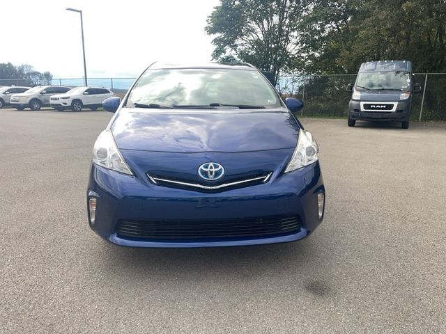 2014 Toyota Prius v Two