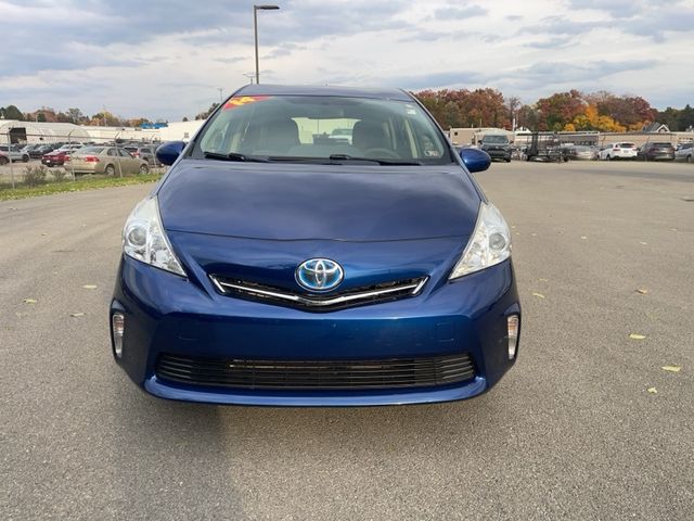 2014 Toyota Prius v Two