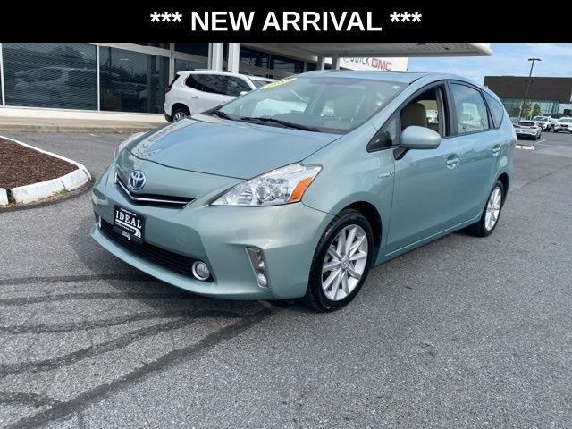 2014 Toyota Prius v Two