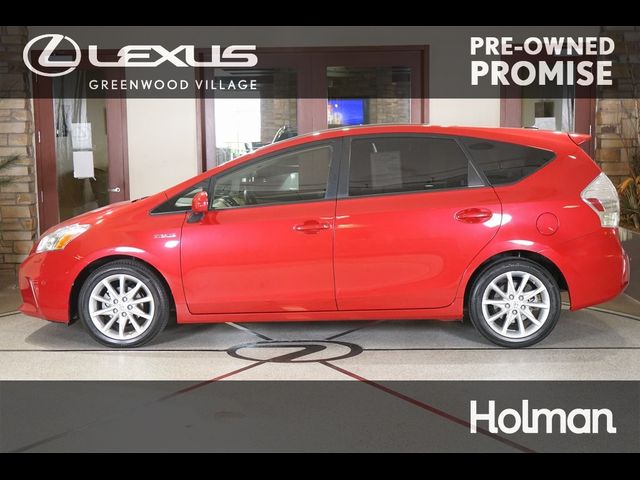 2014 Toyota Prius v Five