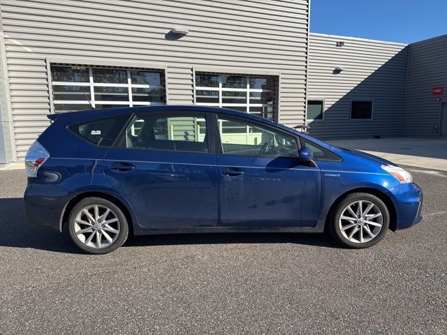 2014 Toyota Prius v Two